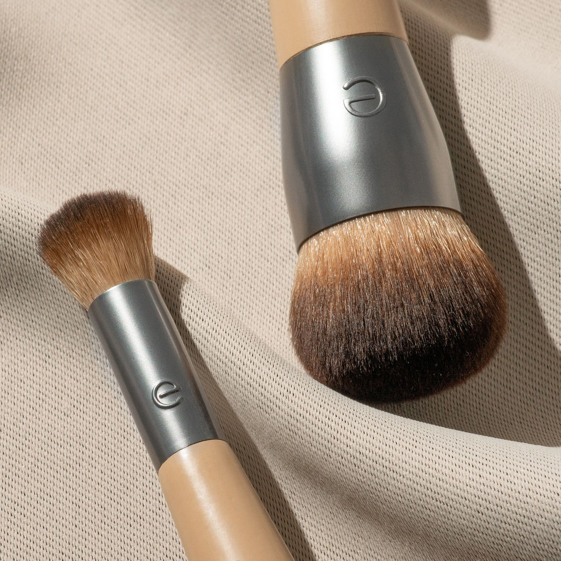 Blend + Conceal Dual-Ended Brush