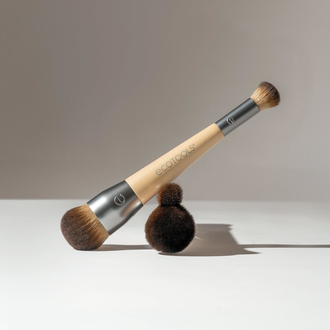Blend + Conceal Dual-Ended Brush