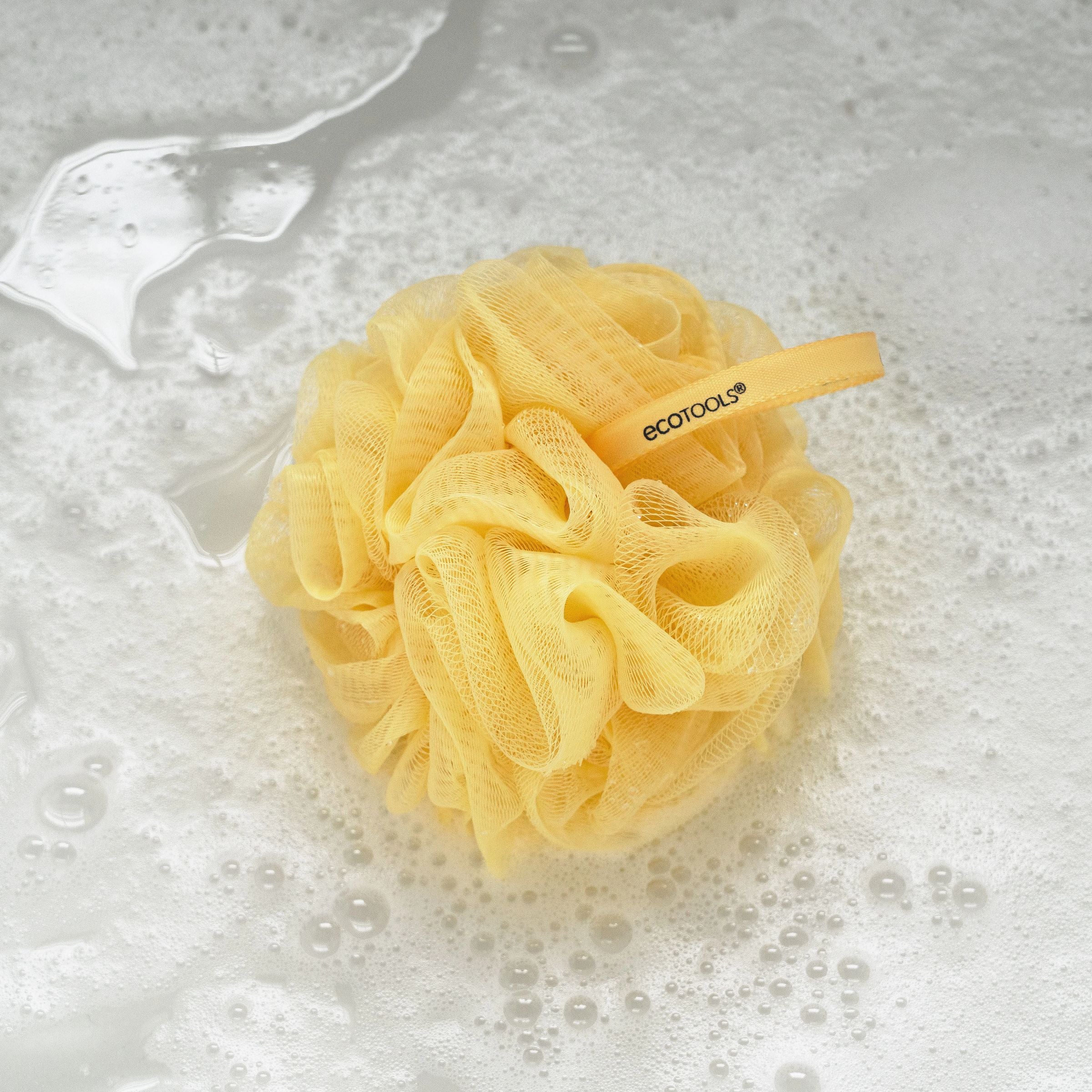 delicate-ecopouf-ecotools-beauty