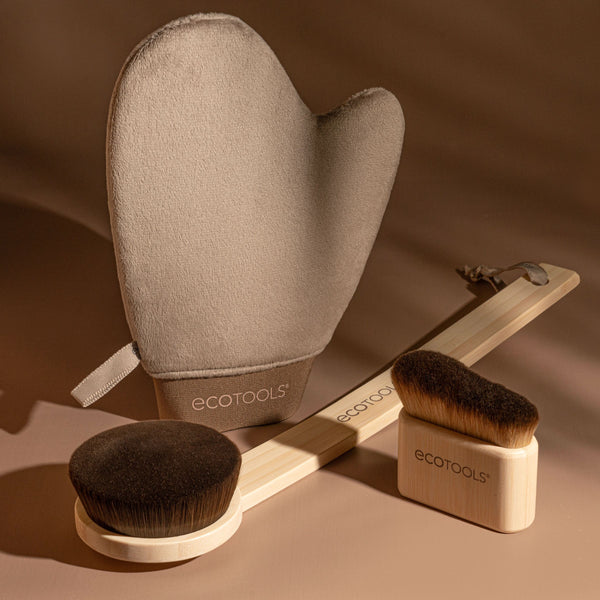 Self-tan blending brush set with soft mitt and additional brush with bamboo handle