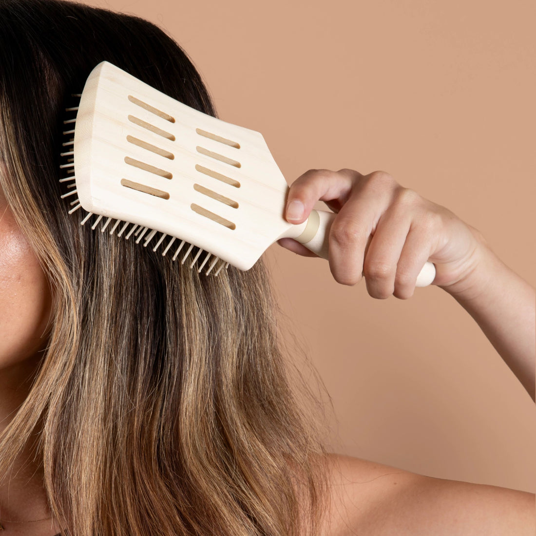 Detangle Tools EcoTools Smoothing Detangler Hairbrush, Brush For Wet Or Dry Hair, Pain ...